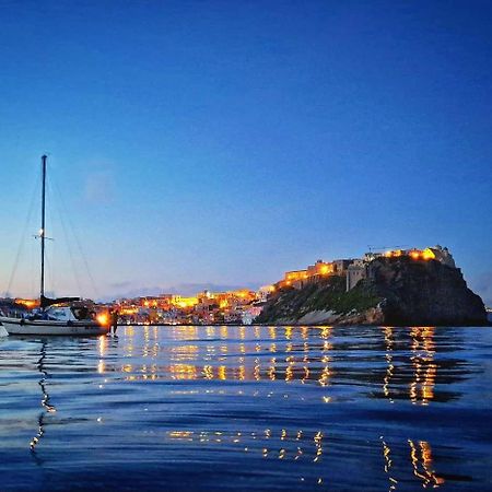 Palazzo Palumbo Hotel Procida Exterior foto